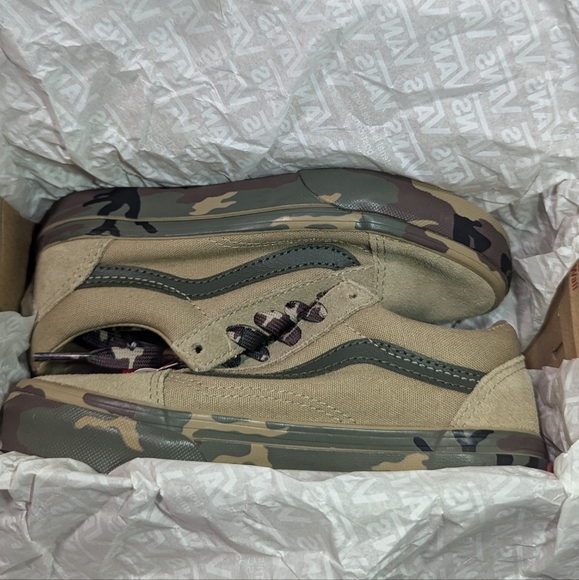 Vans Old Skool Camo Sidewalk Cornstalk Party Sneakers - Picture 11 of 11